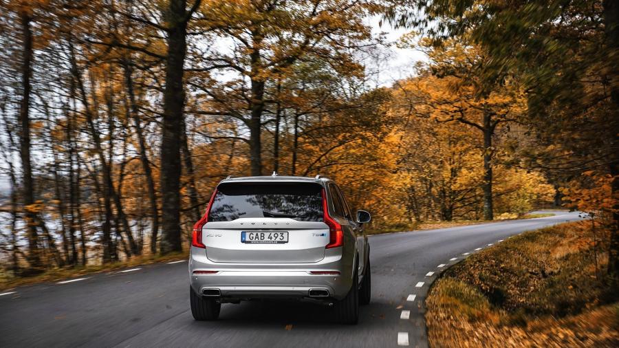  Volvo XC90 T8 Polestar 2016 года  (фото 2 из 4)